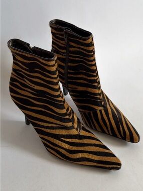 Zebra boots